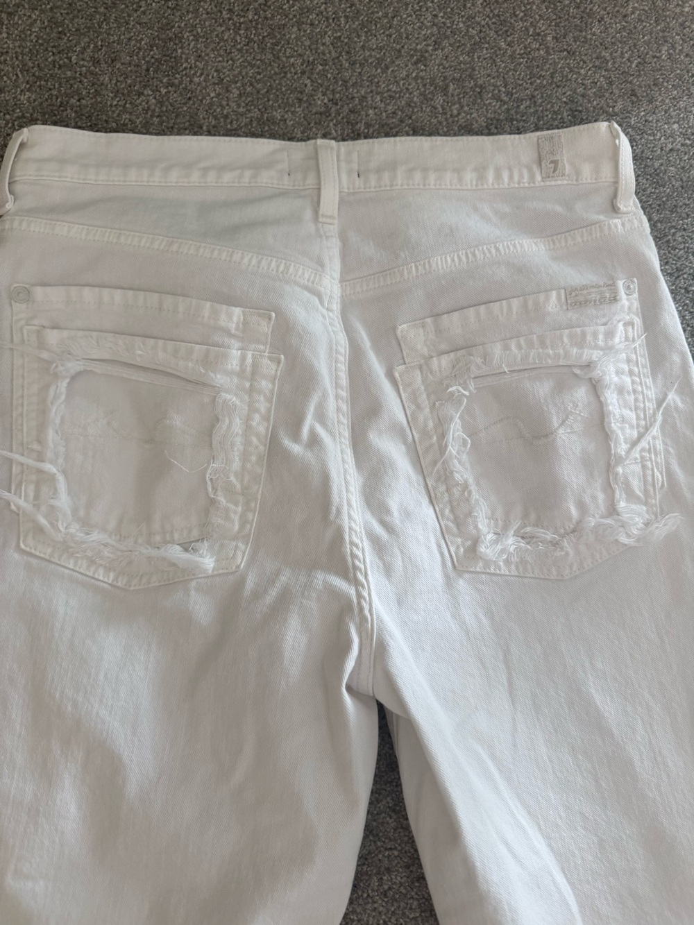 Premium 7 For All Mankind White Cropped Distressed Back-Pocket Jeans  Sz 31